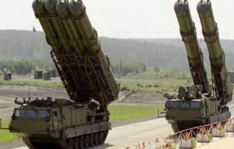 Rusia va propune Iranului noi rachete de tip S-300