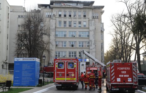 Incendiul de la Iași/Managerul spitalului: În timpul nopții curățam spațiile afectate de fum pentru ca de miercuri să putem fi operaționali