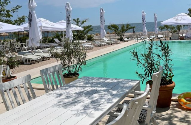 Restaurant Noua Bucatarie Estivala &ndash;2 proiecte 100% romanesti fac casa buna la mare
