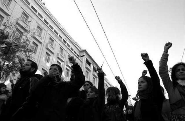 Grecia: Angajatii de la Fisc si salubritate au intrat in greva