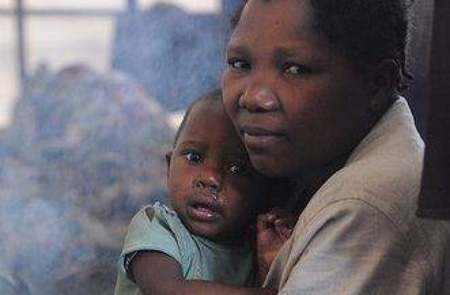 HIV-ul transmis de la mama la copil va fi eliminat pana in 2015