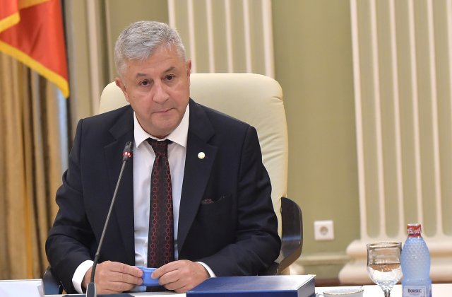 Președintele Consiliului Legislativ: Am&acirc;narea creșterii alocațiilor este neconstituțională și nelegală