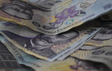 BNR: Cea mai falsificată bancnotă a fost cea de 100 de lei