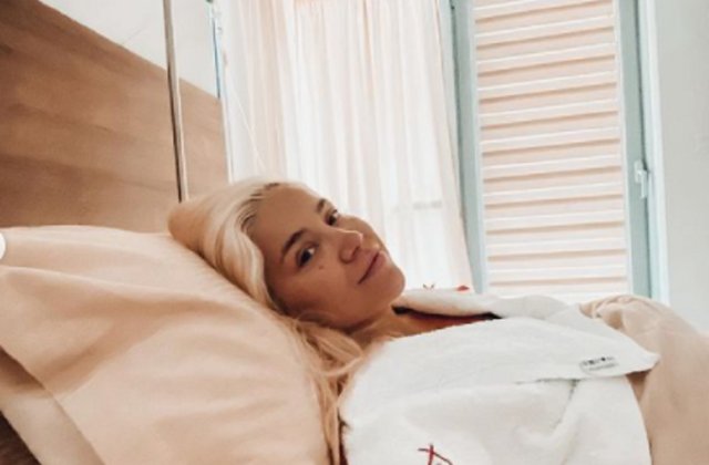 Alina Ceușan și-a pus silicoane! Vedeta a postat primele imagini de pe patul de spital