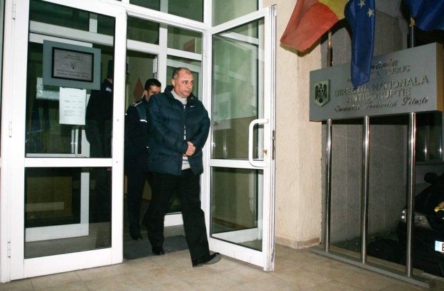 Solomon, suspendat din primaria Craiovei