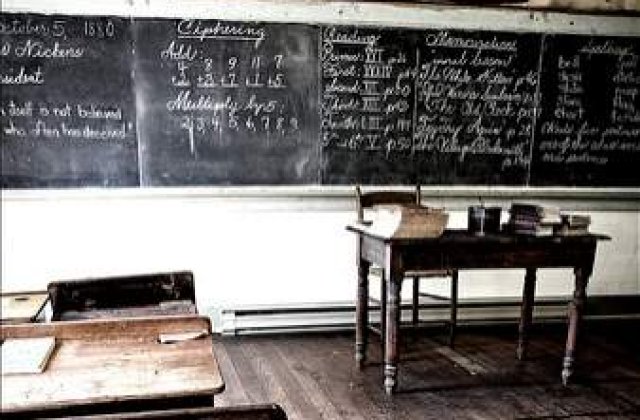 Profesorii incep protestele