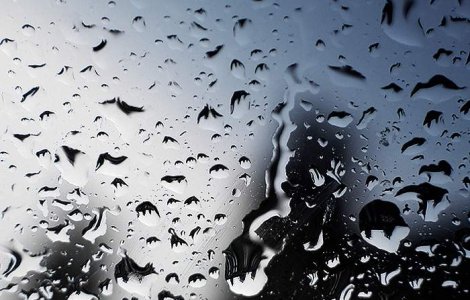 Avertizare cod galben de ploi pentru mai multe judete