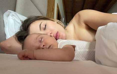 Emily Burghelea, excursie în Grecia: „Sexy mama”