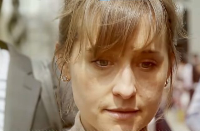 Allison Mack, condamnată la 3 ani de închisoare într-un dosar de trafic sexual