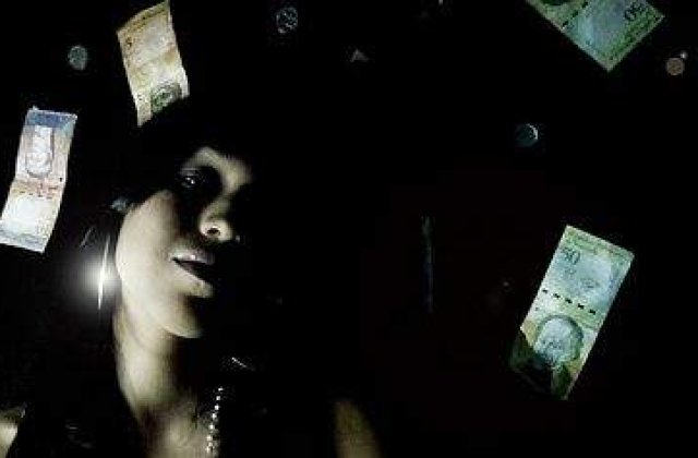 Femeile se descurca mai bine cu banii decat barbatii