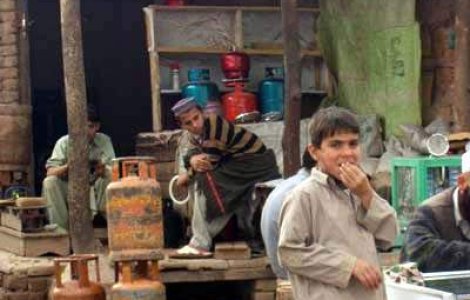 Atentat sinucigas in Pakistan soldat cu 39 de morti