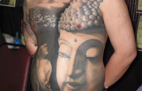  Video  Tatuajele: Din lagarele naziste, la Angelina Jolie