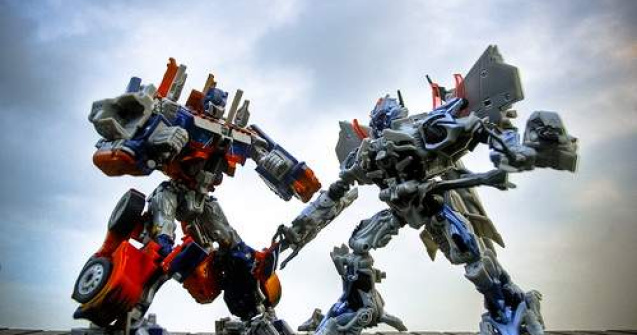 Un bebelus va primi nume de robot