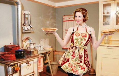 "Femeia perfecta" la romani