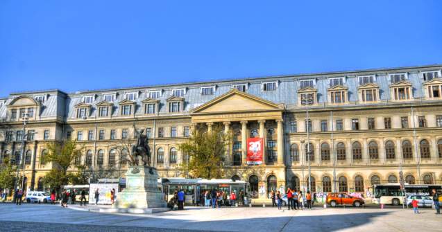 Admitere 2021. Universități cu admitere online și cele pe baza mediei de la BAC