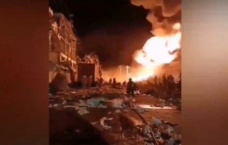 VIDEO Thailanda: Incendiu de proporții după o explozie la o fabrică de mase plastice în apropiere de Bangkok; 1 mort și cel puțin 27 de răniți