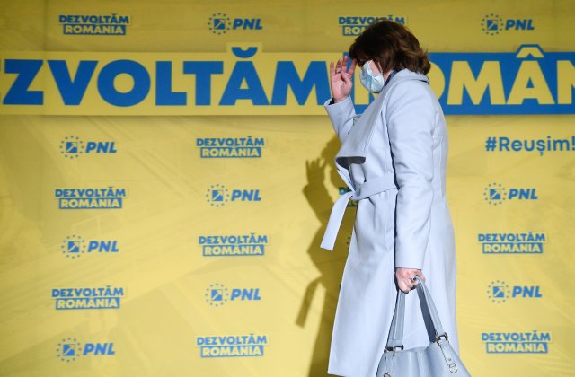 Monica Anisie a câștigat președinția Organizației PNL Sector 2