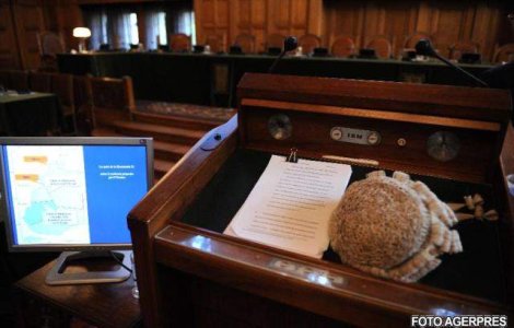 Zeci de institutii au acordat sporuri ilegale in 2008