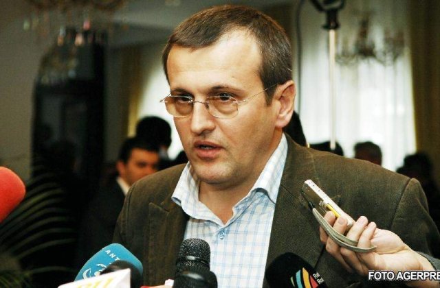 Preda: Iliescu nu are dreptul sa dea lectii de democratie!