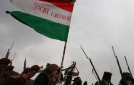 Cum isi sarbatoresc maghiarii ziua?