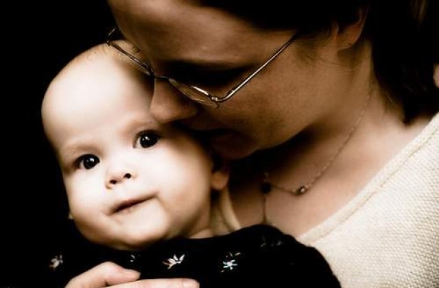 Varsta de pensionare mai mica pentru mame