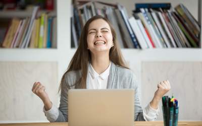 Doi elevi dintr-un centru de...