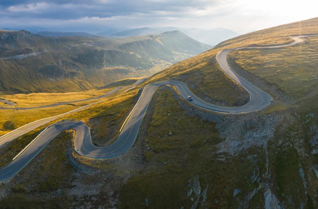 Vaccinare în România la 2.145 de metri altitudine. Centru mobil pe Transalpina