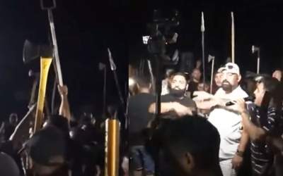 VIDEO Chef de chef cu săbii,...