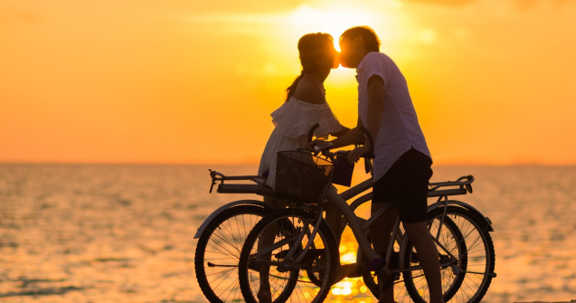 Surprinde-ți jumătatea: cele mai romantice 35 de citate despre iubire