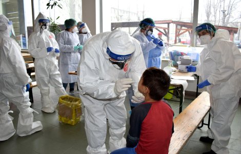 PSD: Guvernul trebuie să prezinte planul privind organizarea testării anti-COVID în școli