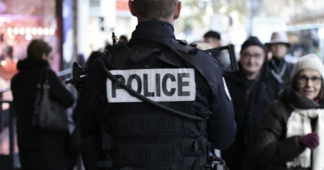 Un român a rănit cu cutterul un spaniol la Paris, după o dispută legată de o bicicletă