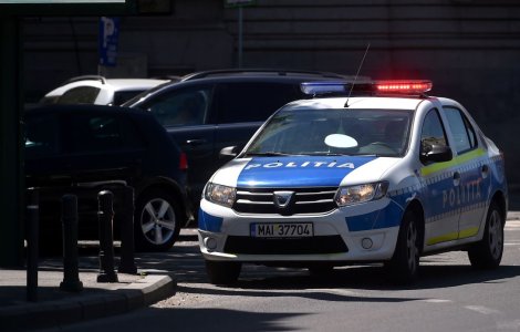 Caz cutremurător la Ploiești! O fetiță de 10 ani a participat la o orgie sexuală cu patru băieți într-o baie publică. A fost deschis dosar penal