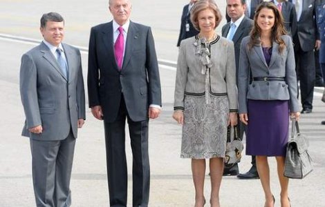 Un elicopter in care se afla regina Spaniei a aterizat de urgenta