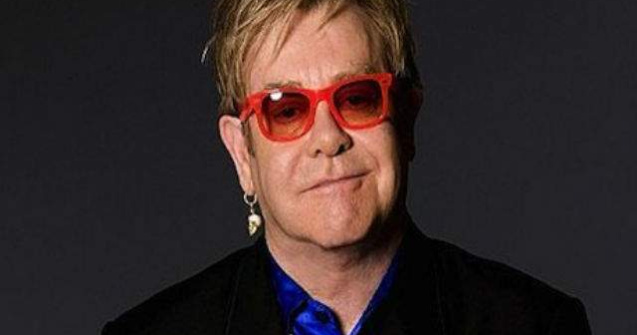 Rusia: Mai multi parinti cer anularea concertului lui Elton John