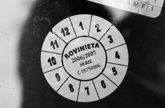 Inca o "veste buna" pentru soferi: Rovinieta pentru autoturisme creste cu pana la 66%