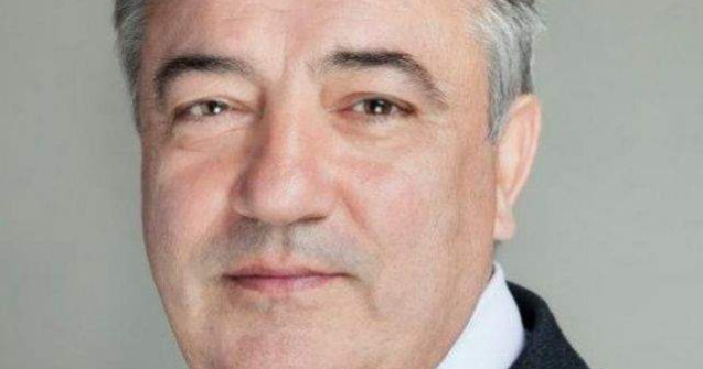 Tatal lui Serban Huidu divorteaza