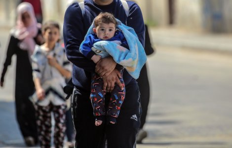 STUDIU: Cinci din zece români sunt mulțumiți de relațiile cu familia și de mediul în care lucrează
