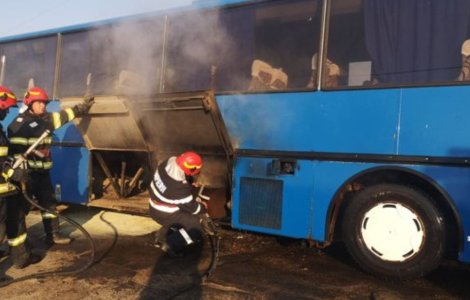 Un autocar cu 21 de copii a luat foc în Botoșani. În ce stare se află aceștia
