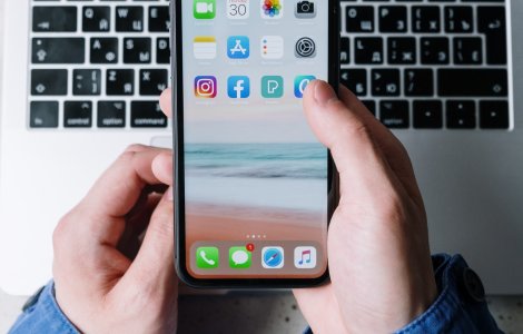 Apple vrea să majoreze producția noului model de iPhone cu 20%