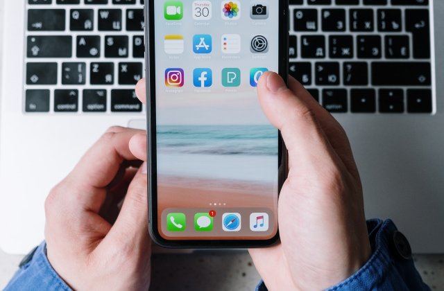 Apple vrea să majoreze producția noului model de iPhone cu 20%