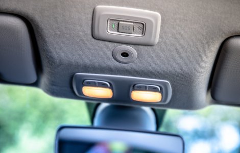 Serviciul de Telecomunicații Speciale: peste 4.200 de apeluri efectuate prin sistemul de apelare din mașini