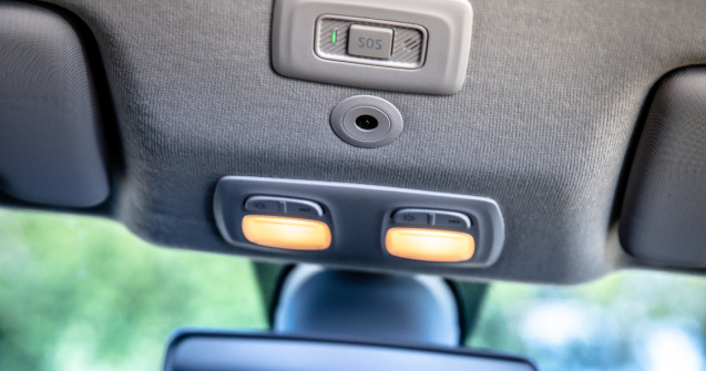 Serviciul de Telecomunicații Speciale: peste 4.200 de apeluri efectuate prin sistemul de apelare din mașini