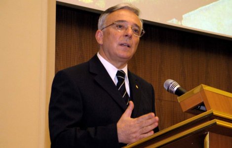 Isarescu: Riscul de extindere a problemelor din Grecia este "limitat"