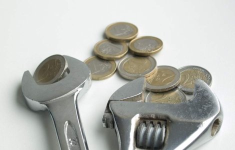 Criza din Grecia si "pofta de euro" a tarilor est-europene