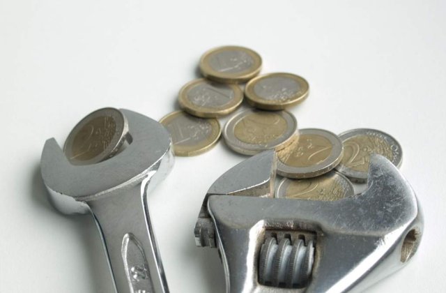 Criza din Grecia si "pofta de euro" a tarilor est-europene