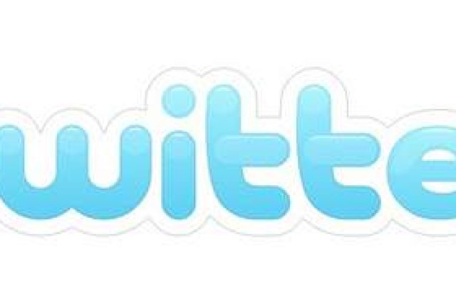 La Multi Ani, Twitter!