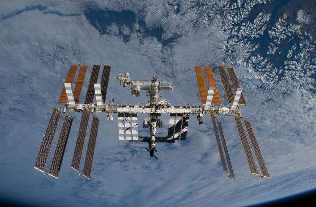 Un nou echipaj de trei astronauti a ajuns pe Statia Spatiala Internationala