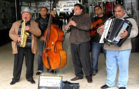 Primarii marilor orase franceze: Este imposibil sa primim romi