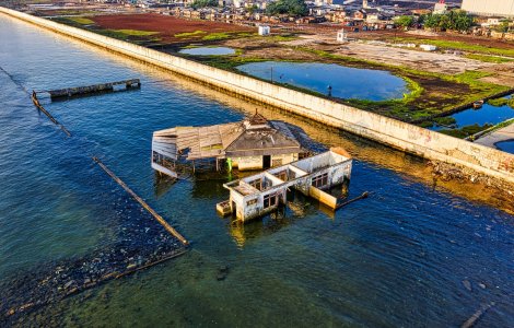 Zeci de persoane dispărute și patru morți în urma ploilor abundente din vestul Germaniei