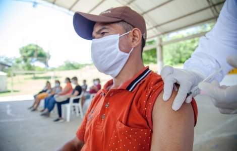 Vaccinarea anti-COVID-19 a salvat viața a 279.000 de americani